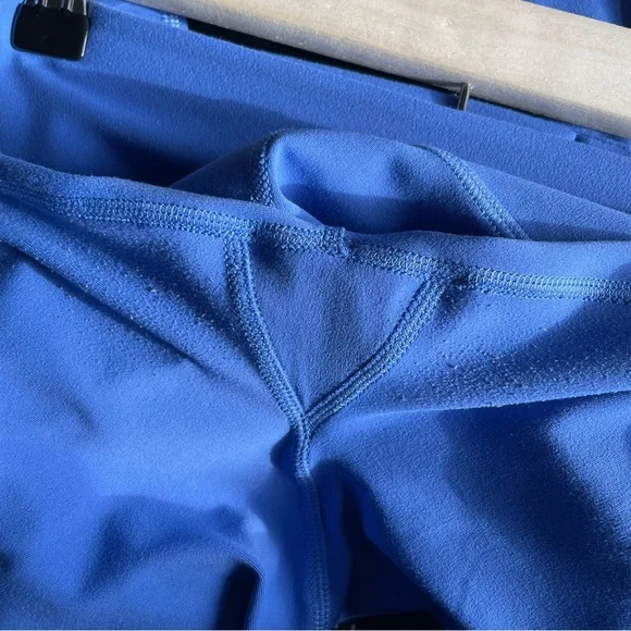 EUC Lulu 🍋Lululemon Groove Super-High-Rise Flared Pant Nulu - Wild Indigo - Picture 8 of 9